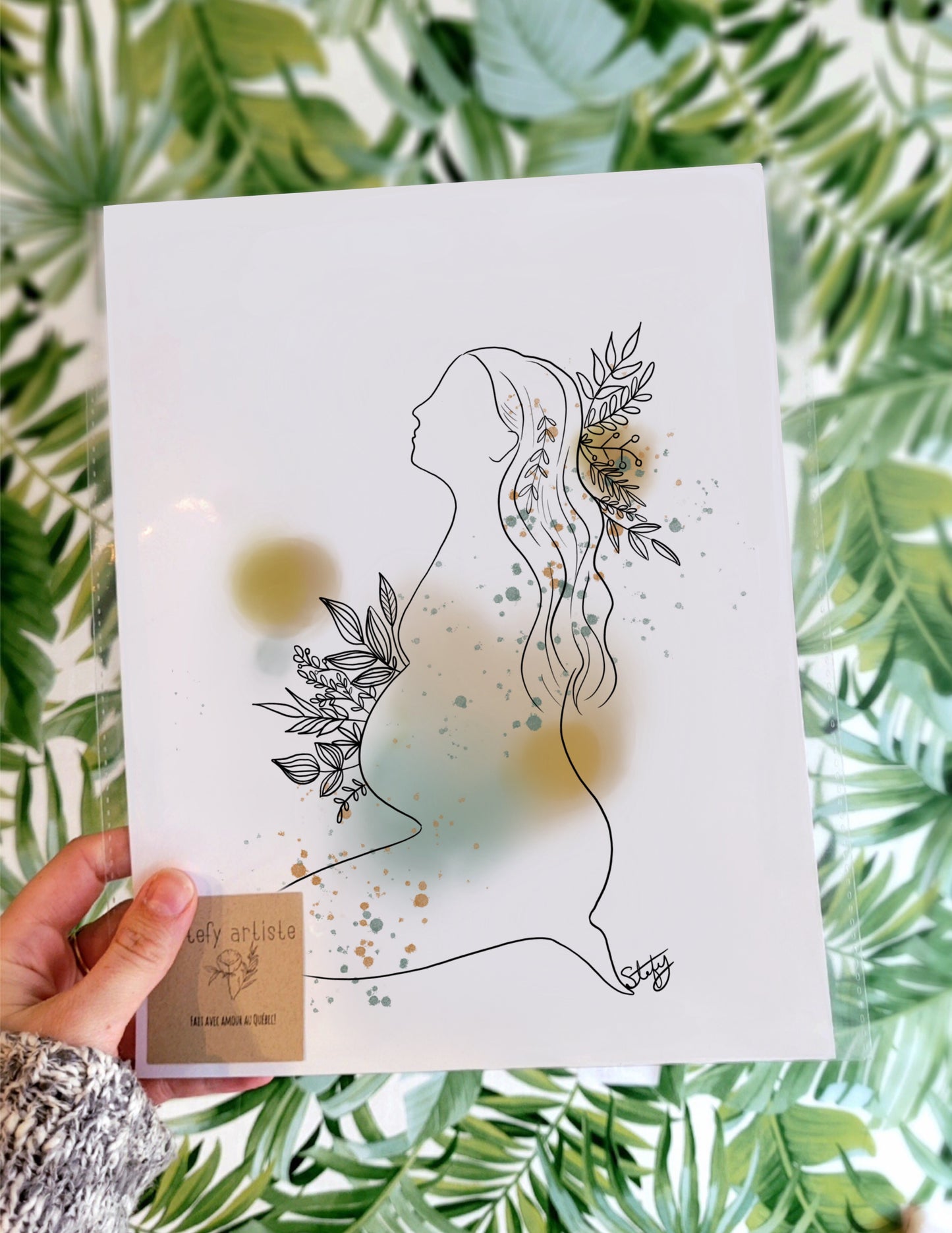 Illustration de femme enceinte avec fleurs et feuillages à l'aquarelle, Solde